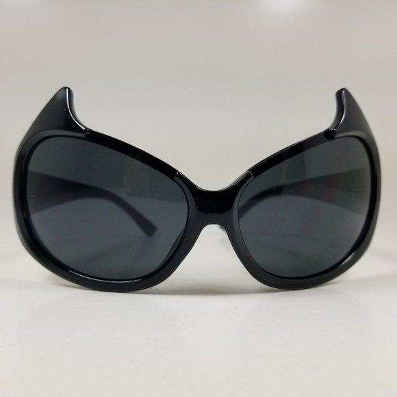 Gotham Cat eyes with UV400 protection - Picture 1 of 7